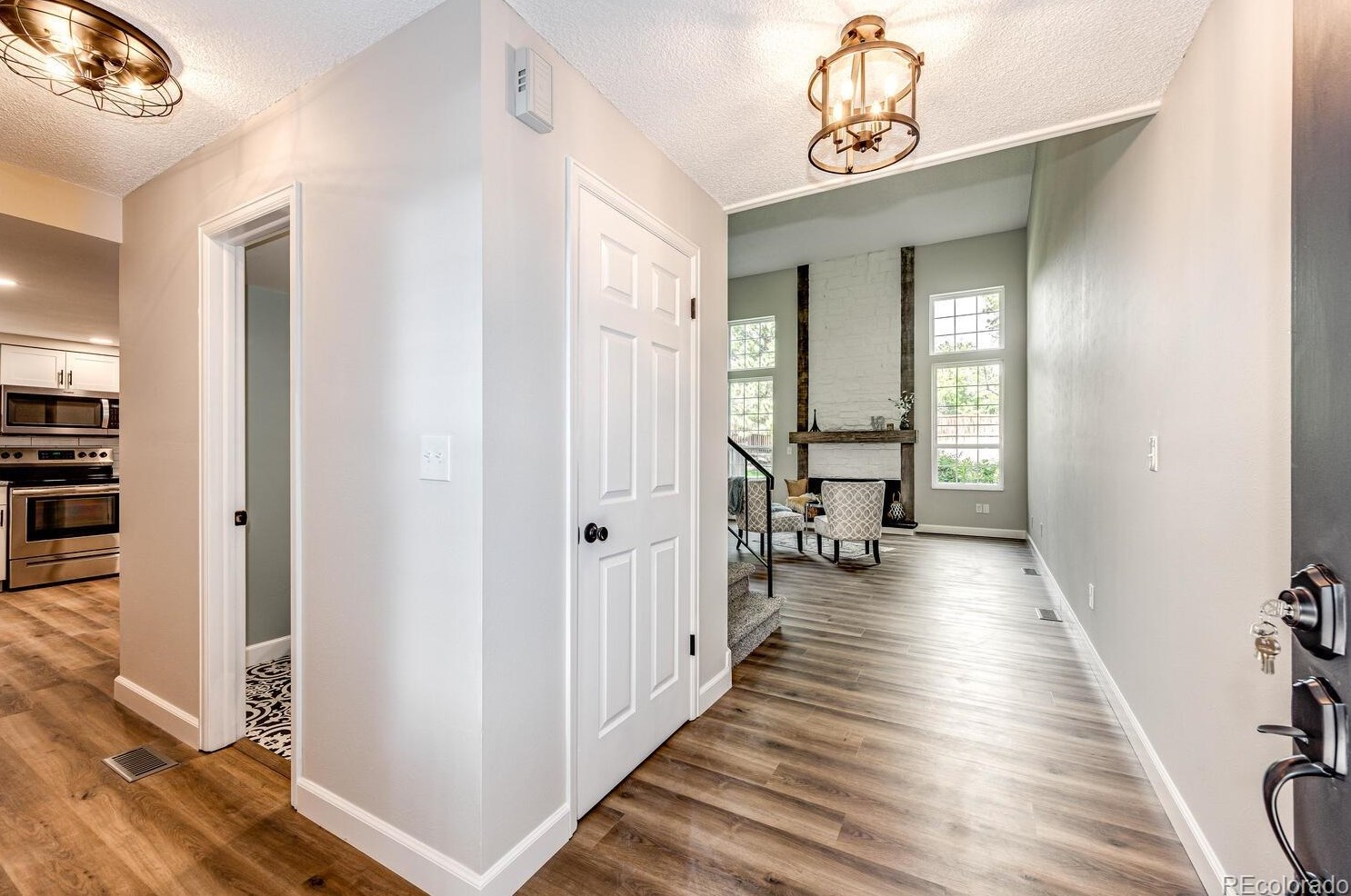 6627 Yukon Way, Littleton CO  80123-3071 exterior