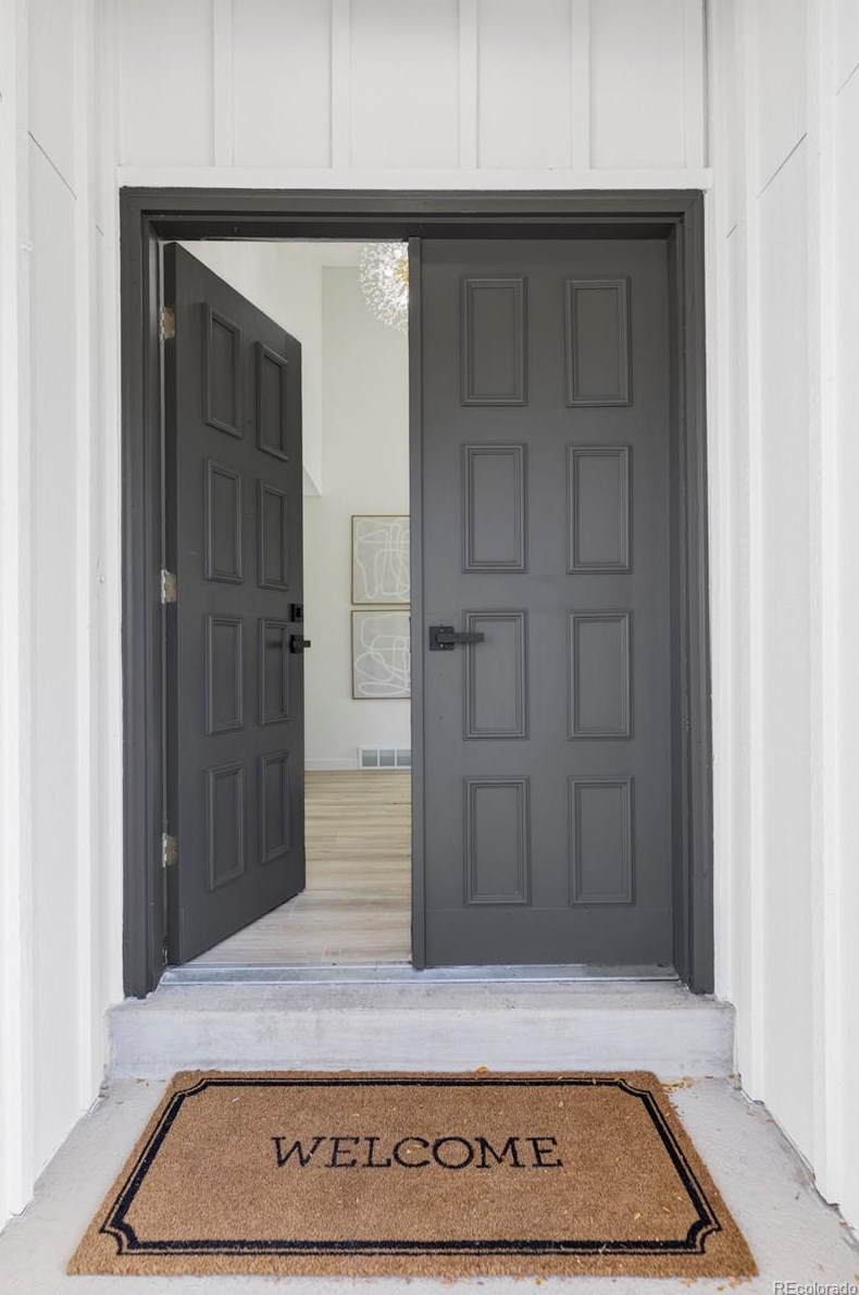 2981 Fremont Dr, Littleton CO  80122-1915 exterior