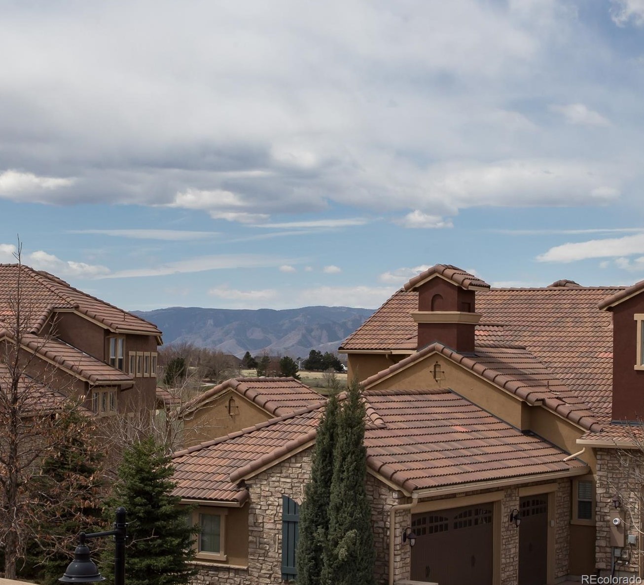 9280 Viaggio Way, Littleton CO  80126-3614 exterior