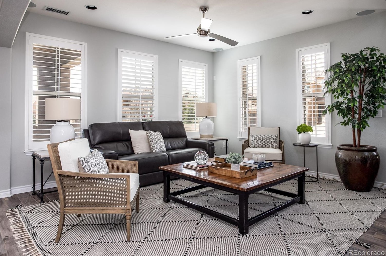 9280 Viaggio Way, Littleton CO  80126-3614 exterior