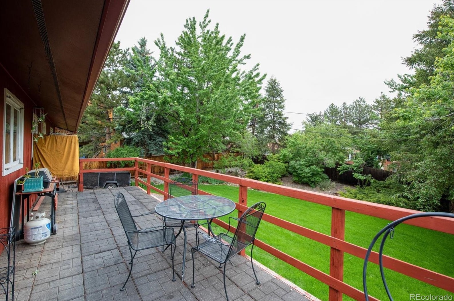 8342 Balsam St, Littleton CO 80128-6111 exterior