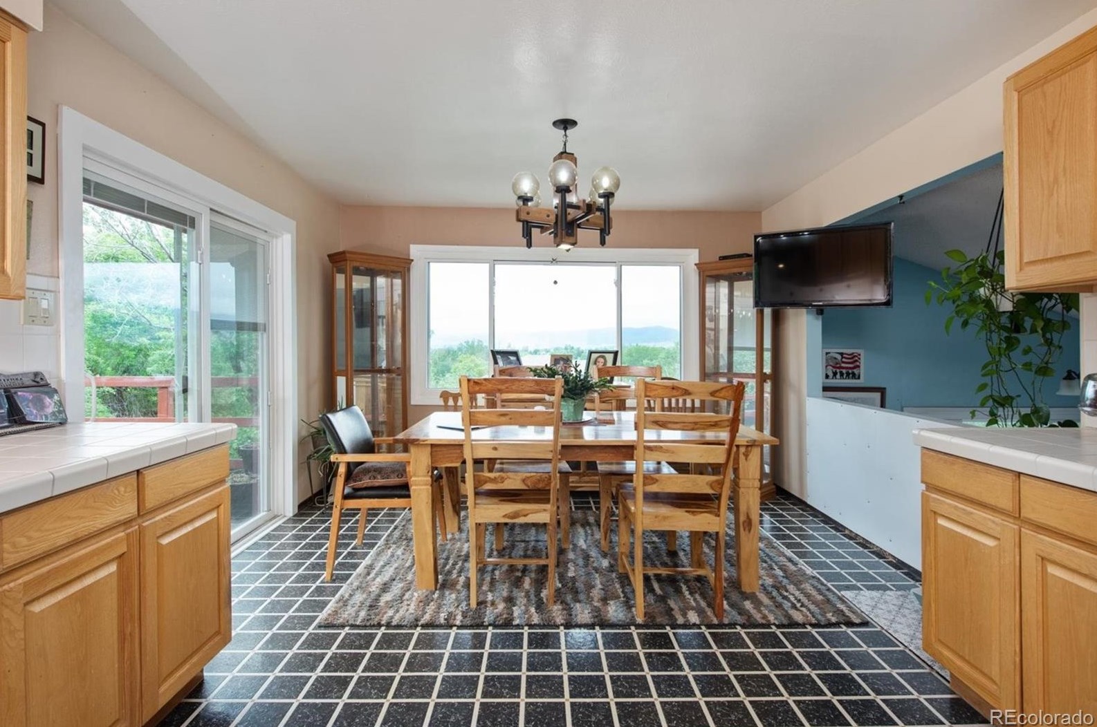 8342 Balsam St, Littleton CO 80128-6111 exterior