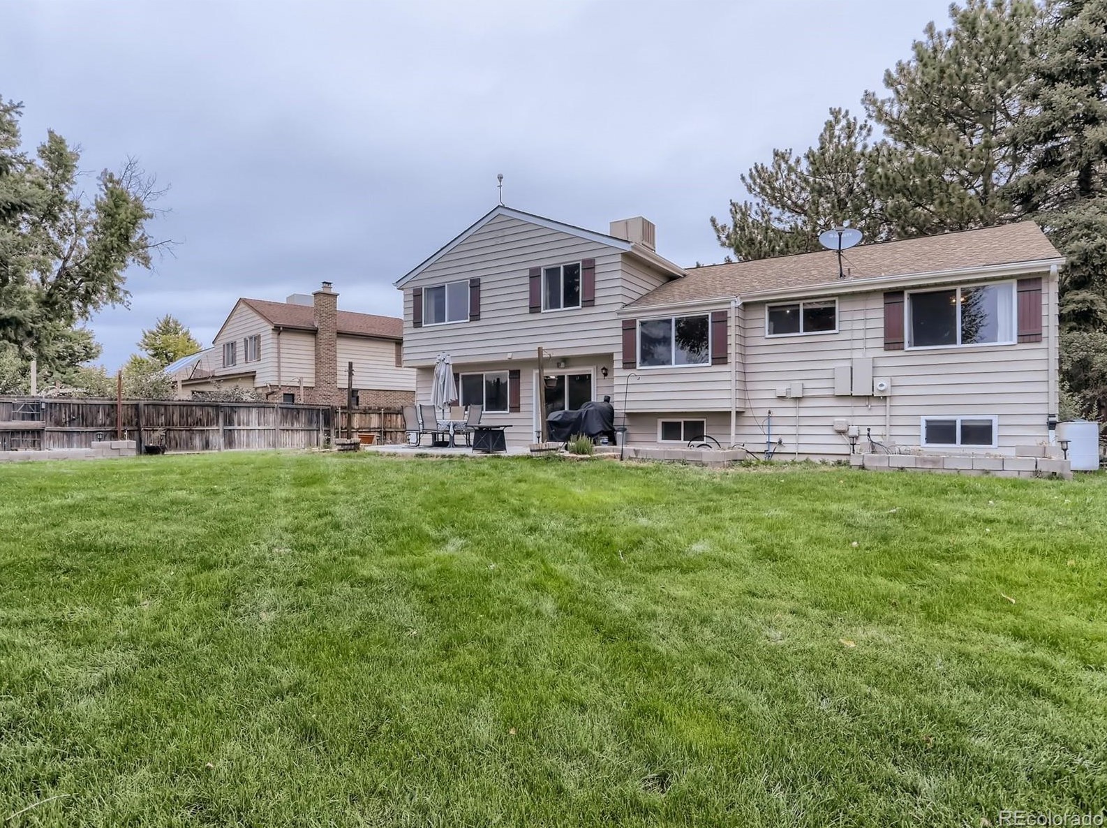 7267 Johnson St, Littleton CO 80127-3958 exterior