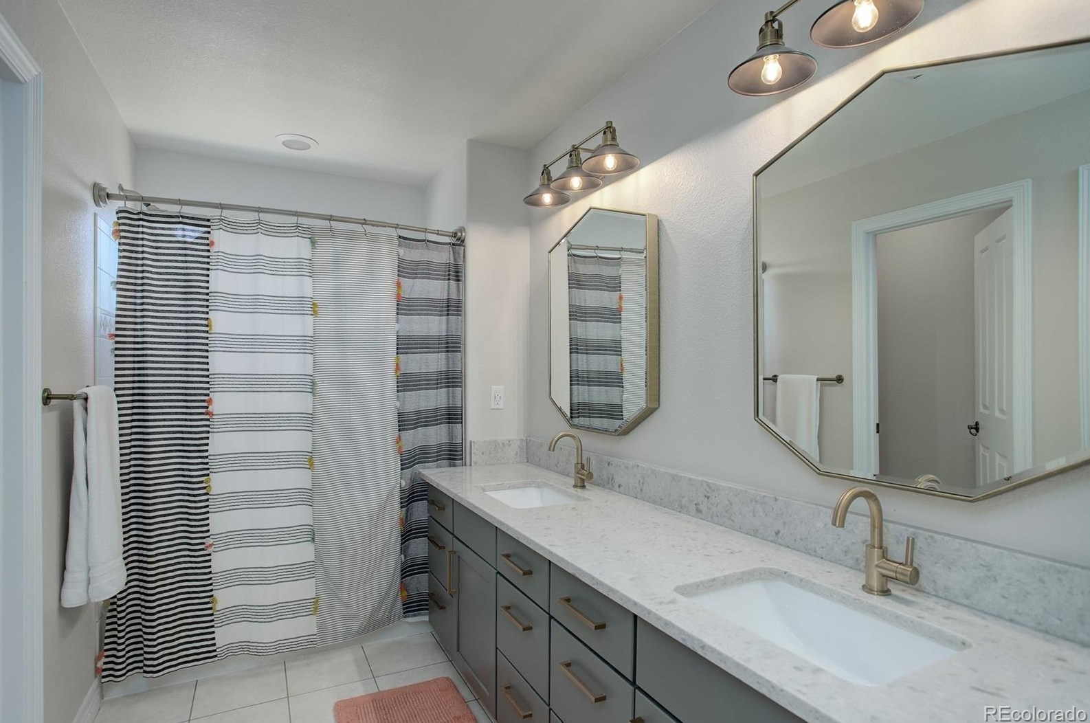 1720 Ridgetrail Ct, Castle Rock CO  80104-7697 exterior