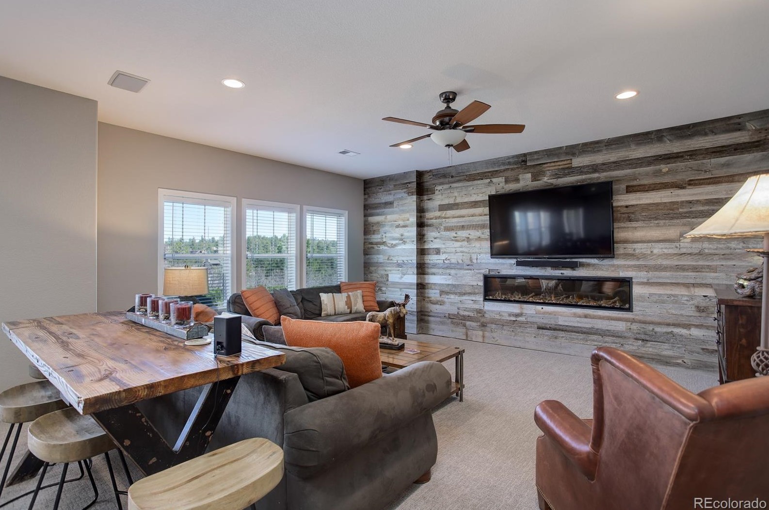 1720 Ridgetrail Ct, Castle Rock CO  80104-7697 exterior