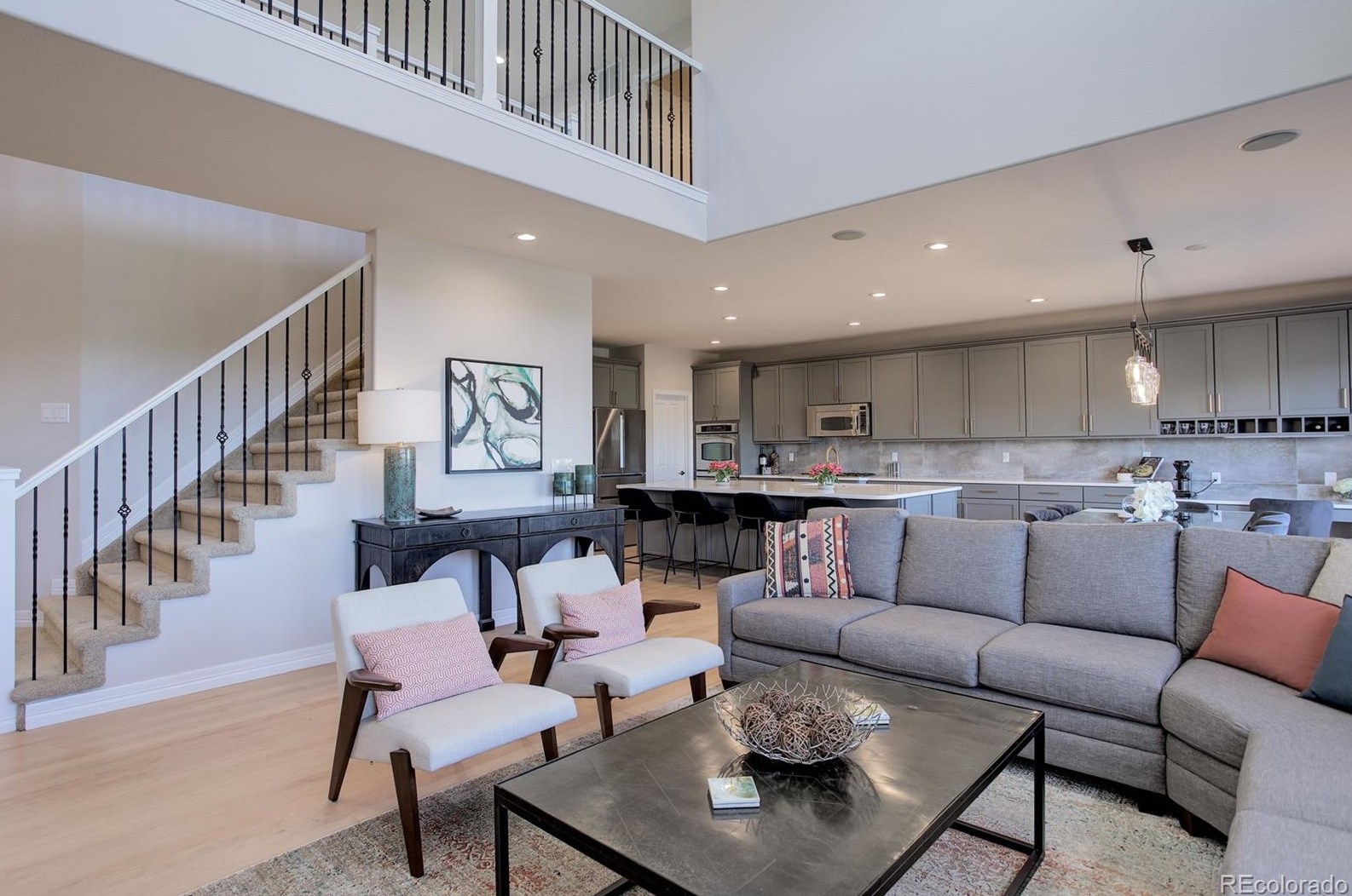 1720 Ridgetrail Ct, Castle Rock CO  80104-7697 exterior