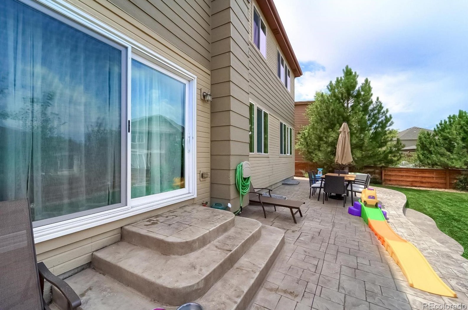 10863 Sedalia Cir, Denver CO  80022-0665 exterior