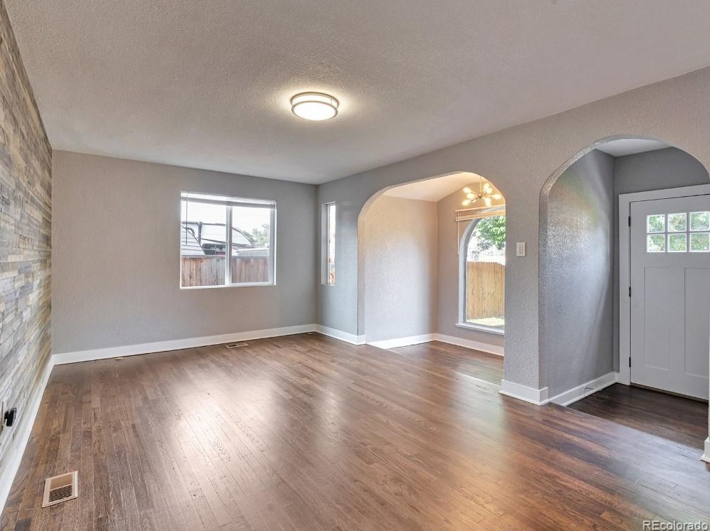 1453 Tamarac St, Denver CO  80220-3326 exterior