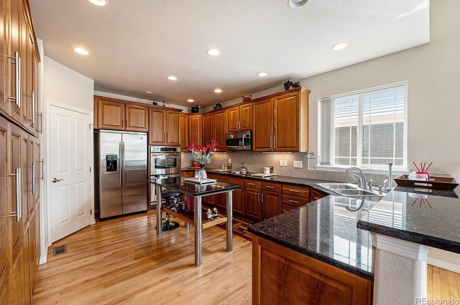 6526 Umber Cir, Arvada CO  80007-6822 exterior