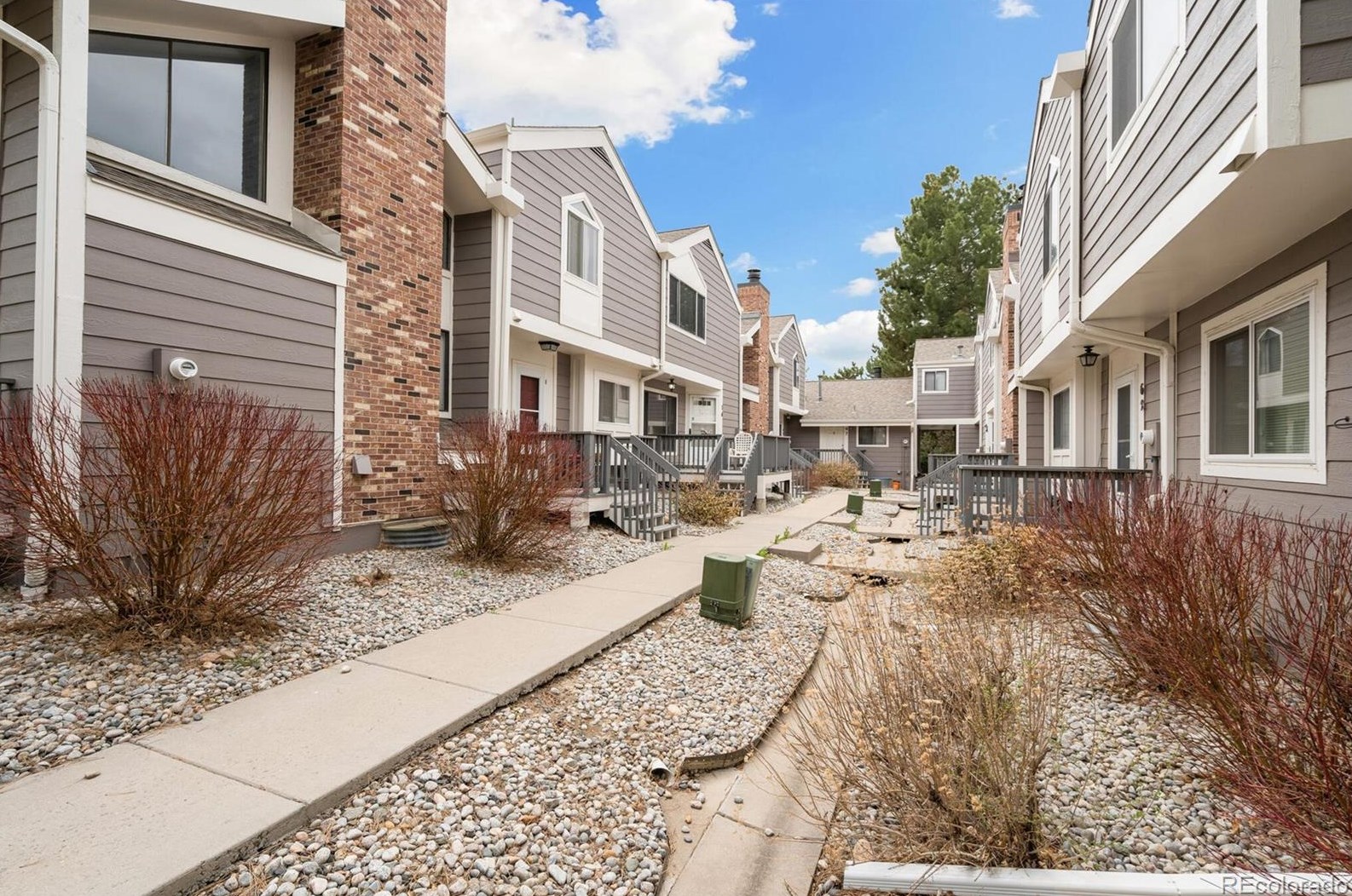 6725 84th Way, Arvada CO  80003-1125 exterior