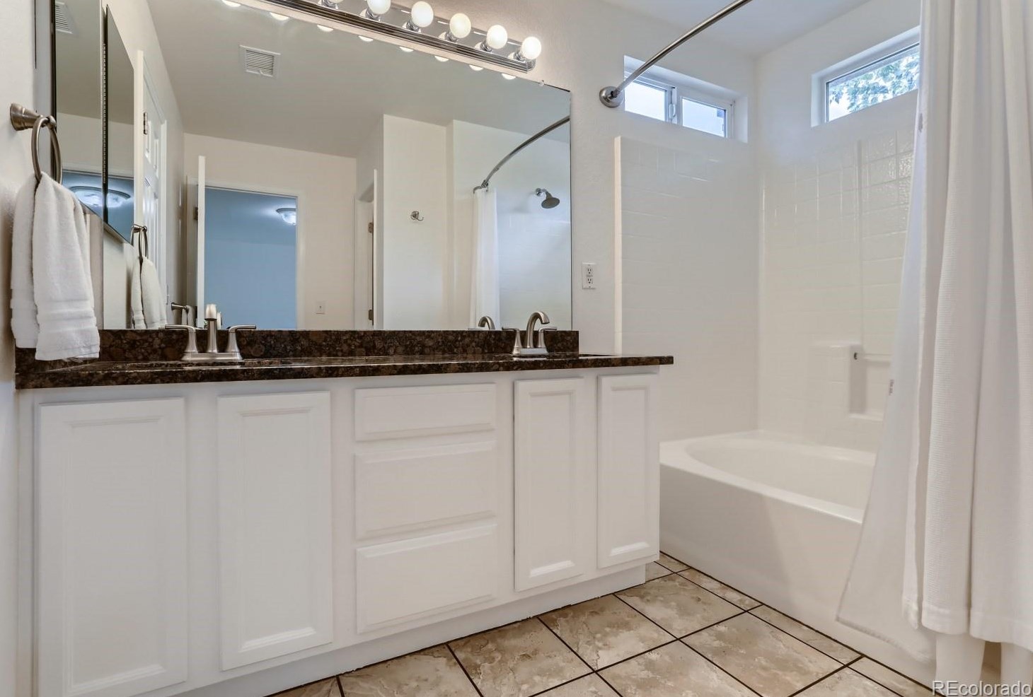 6865 Coco Pl, Littleton CO 80128-6395 exterior