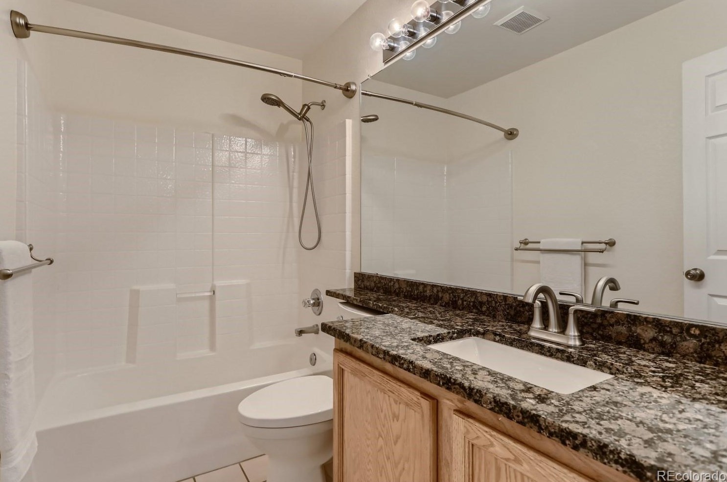 6865 Coco Pl, Littleton CO 80128-6395 exterior