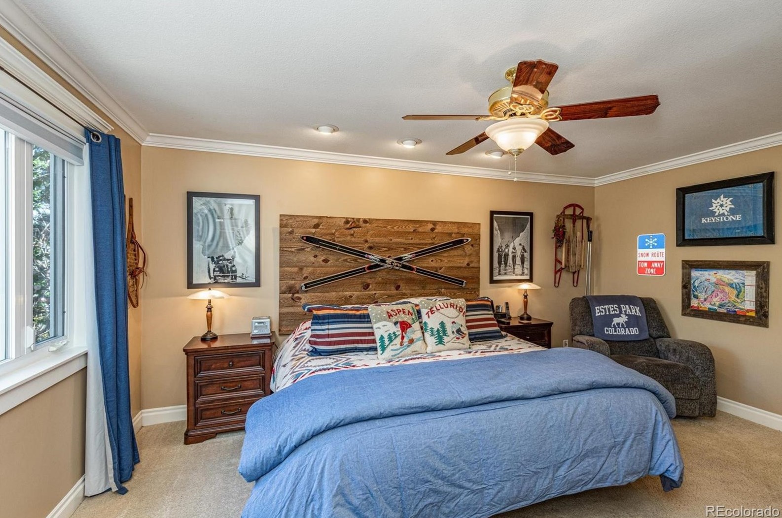 8588 Woody Way, Littleton CO 80126-2536 exterior