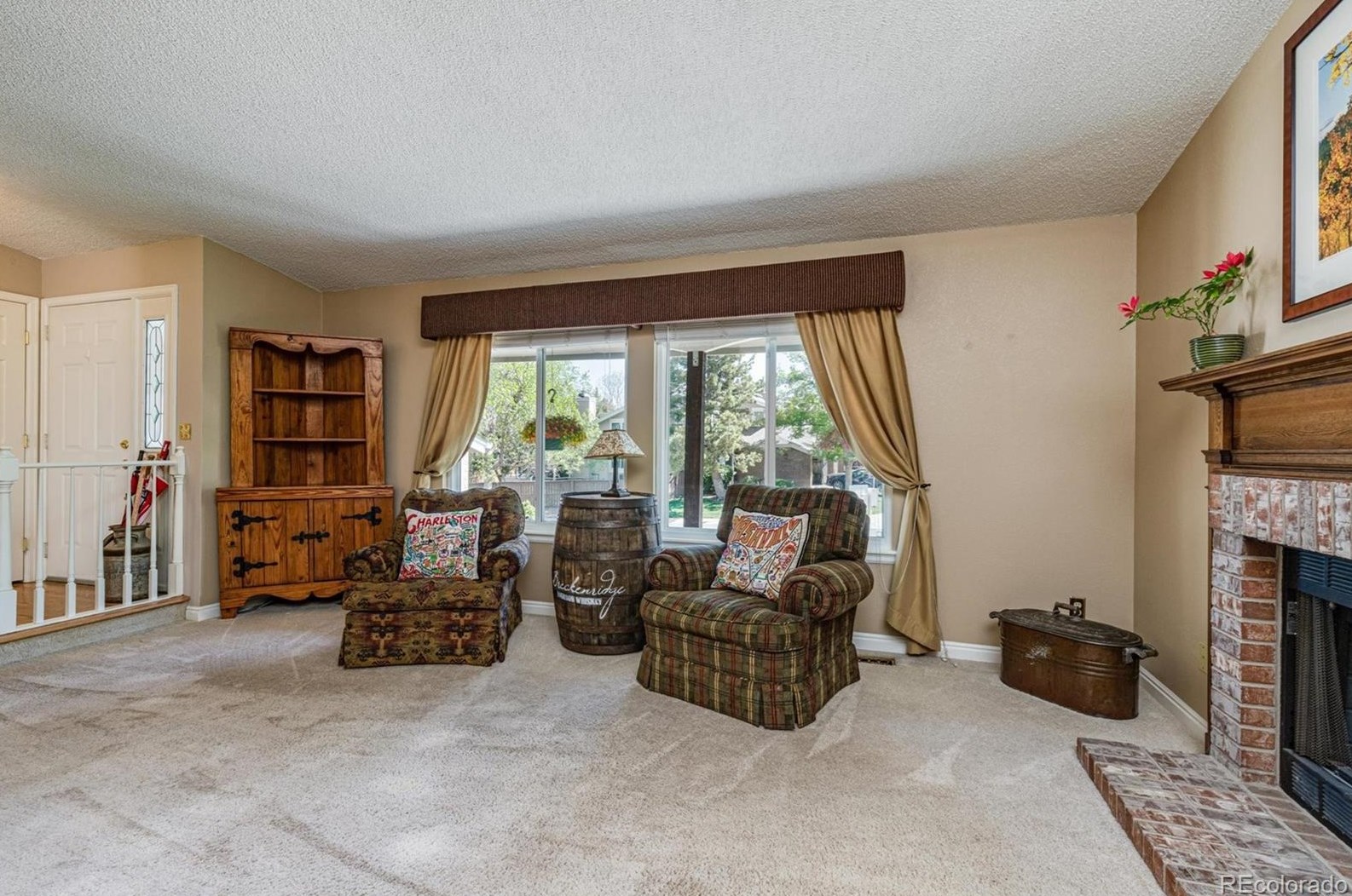 8588 Woody Way, Littleton CO 80126-2536 exterior