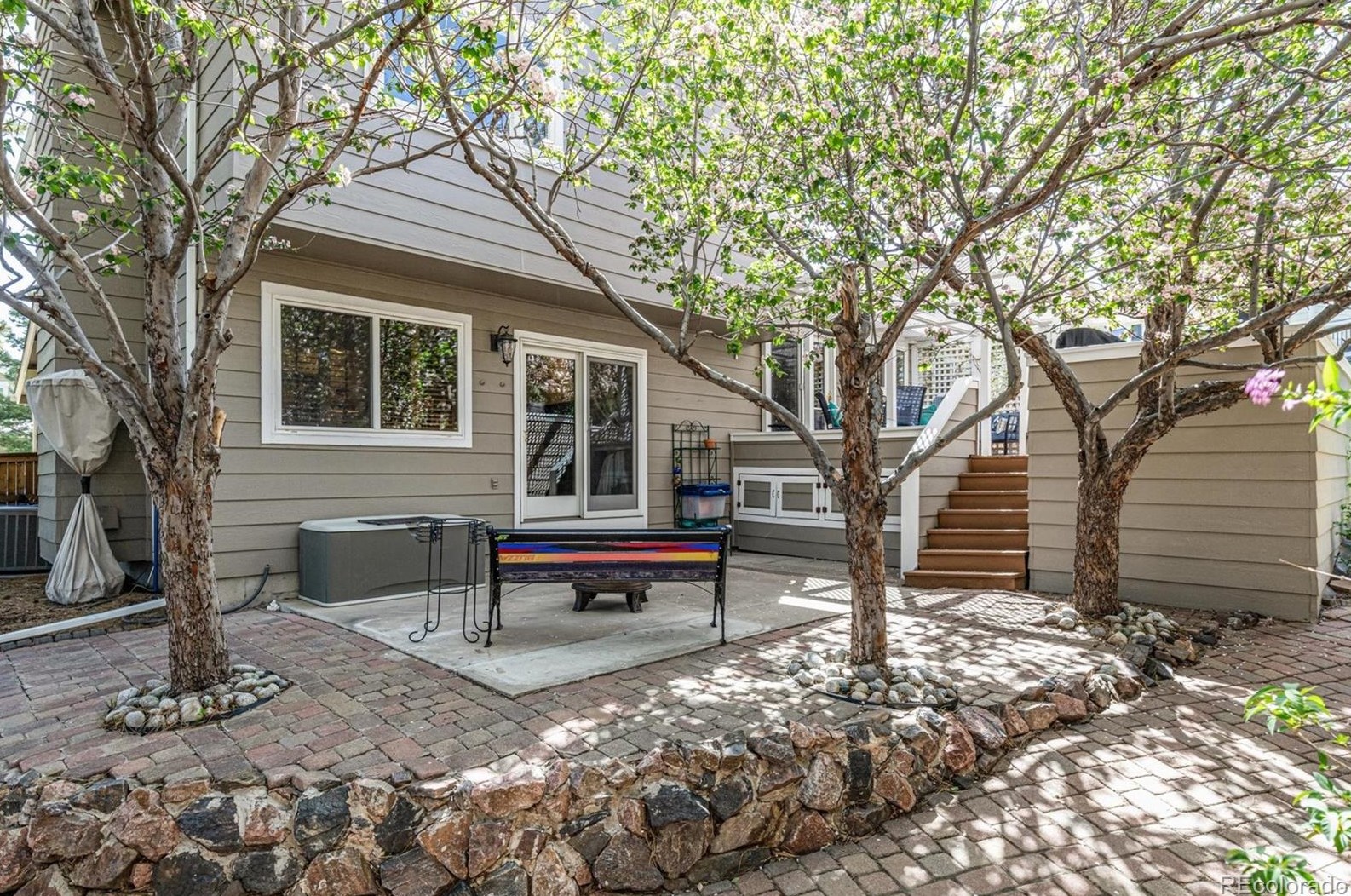 8588 Woody Way, Littleton CO 80126-2536 exterior