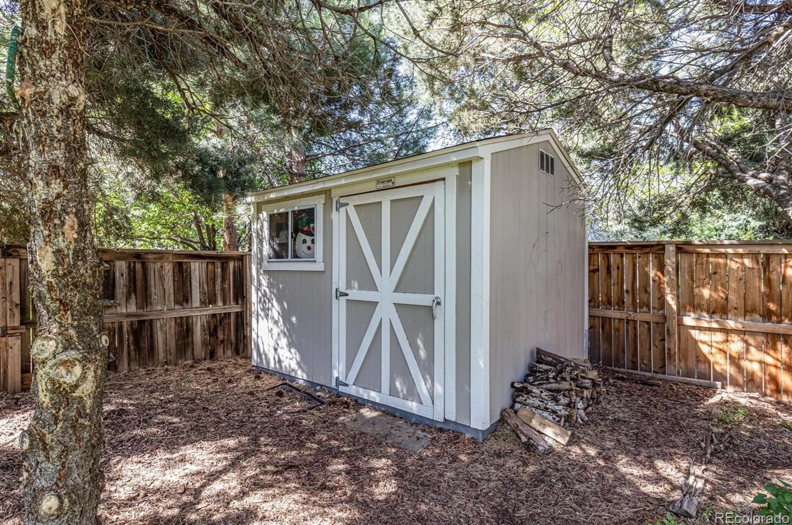 8588 Woody Way, Littleton CO 80126-2536 exterior