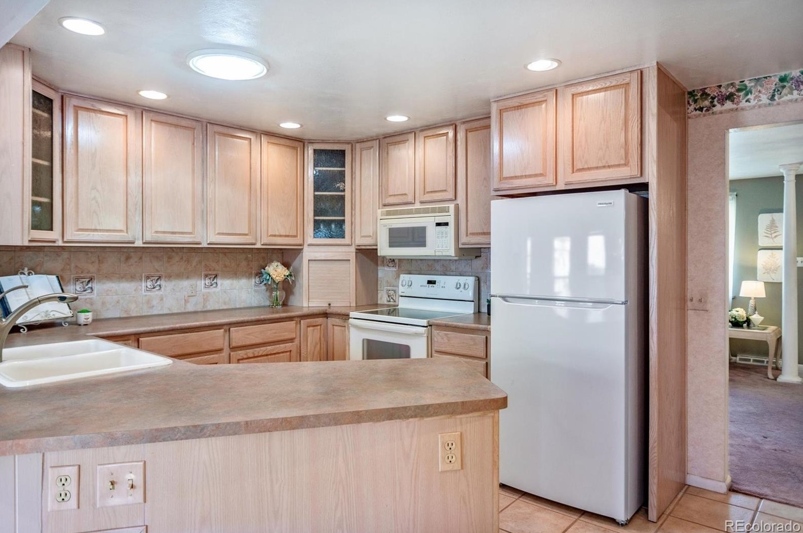 6487 Eaton St, Arvada CO  80003-4739 exterior
