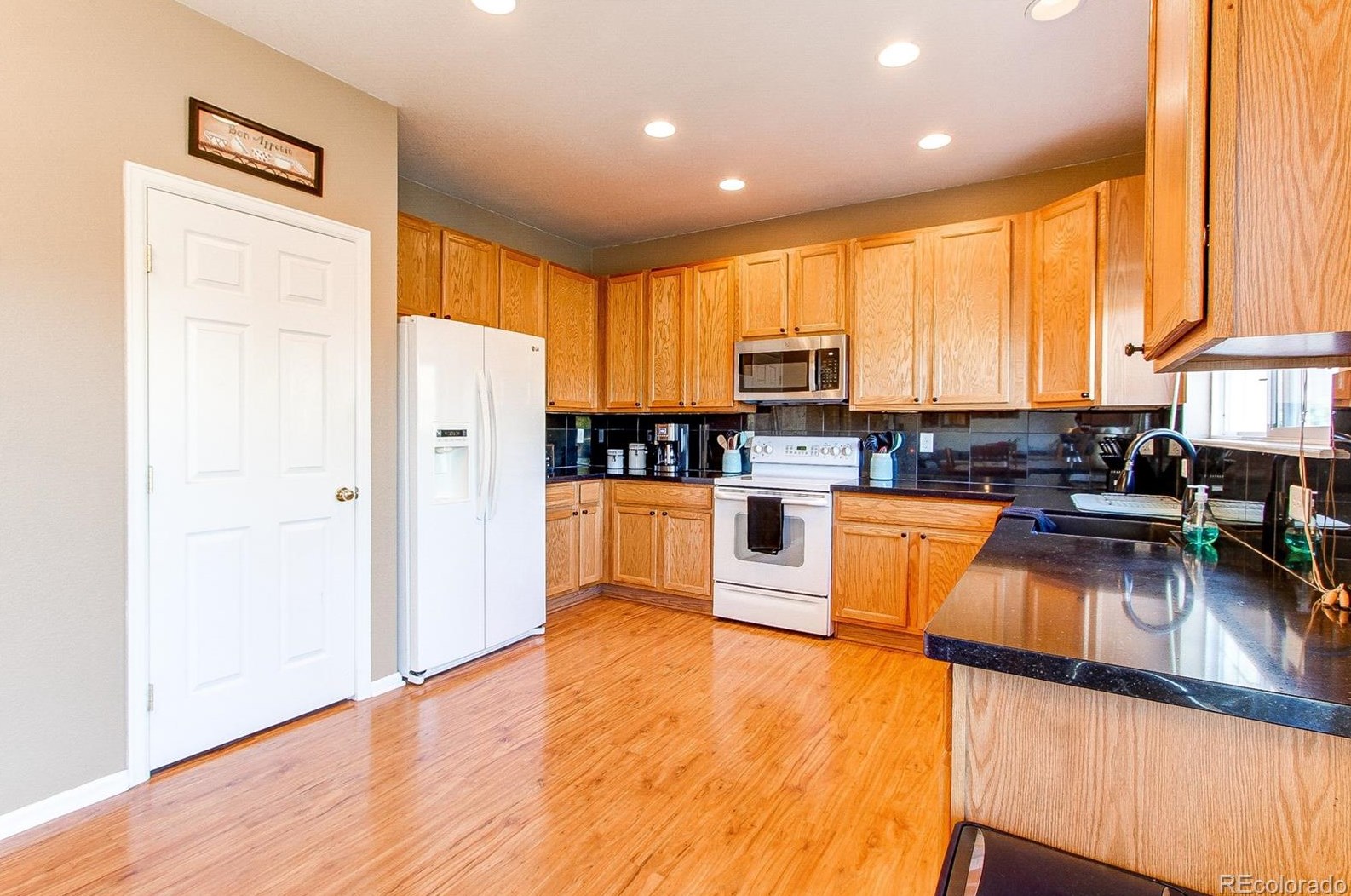 6685 Shannock Ave, Castle Rock CO  80104-8713 exterior