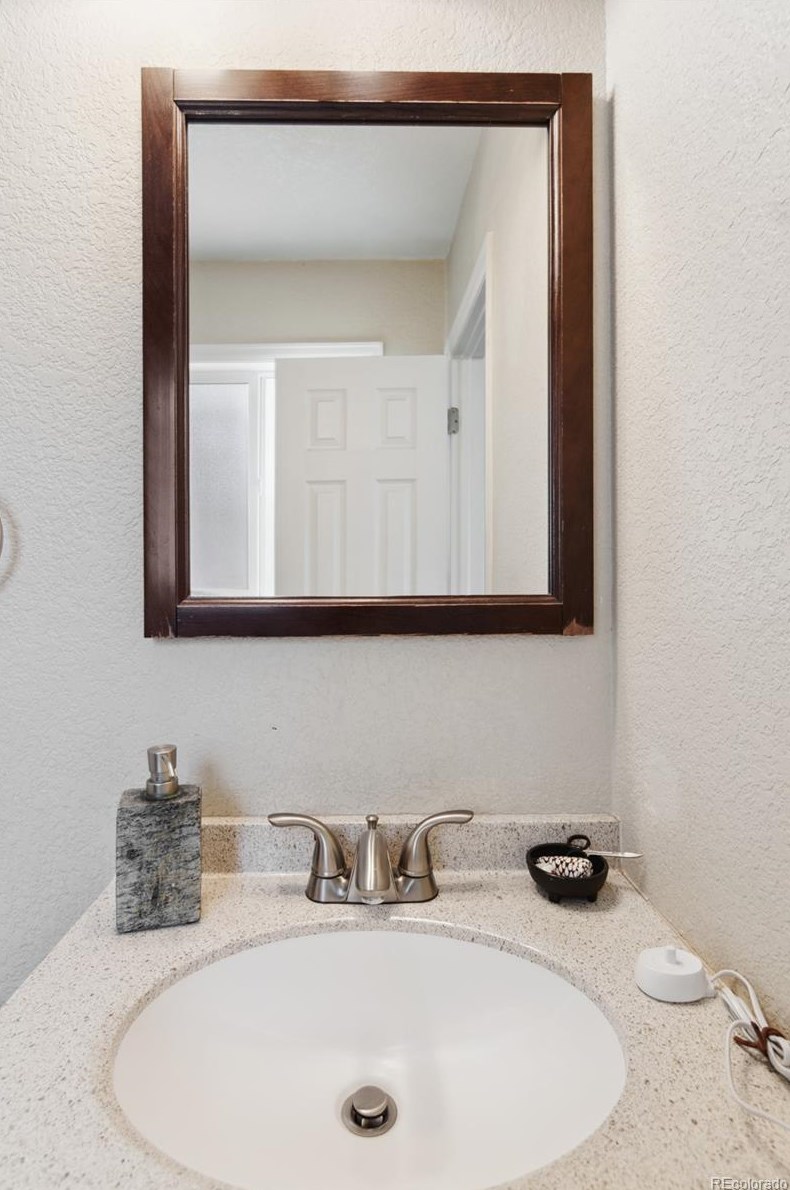 7373 Vance St, Littleton CO  80128-4829 exterior