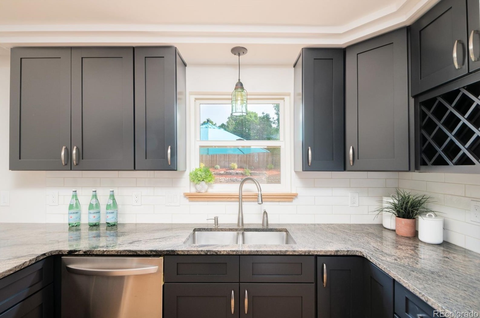 1557 Geddes Ave, Littleton CO 80122-1132 exterior