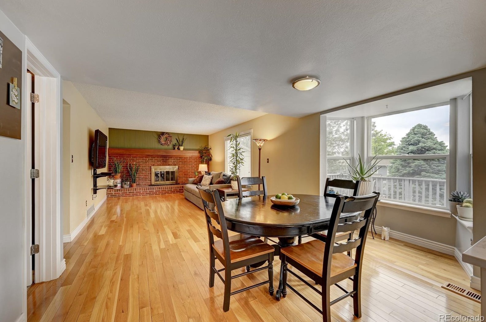 11402 Berry Ave, Littleton CO 80127-1837 exterior