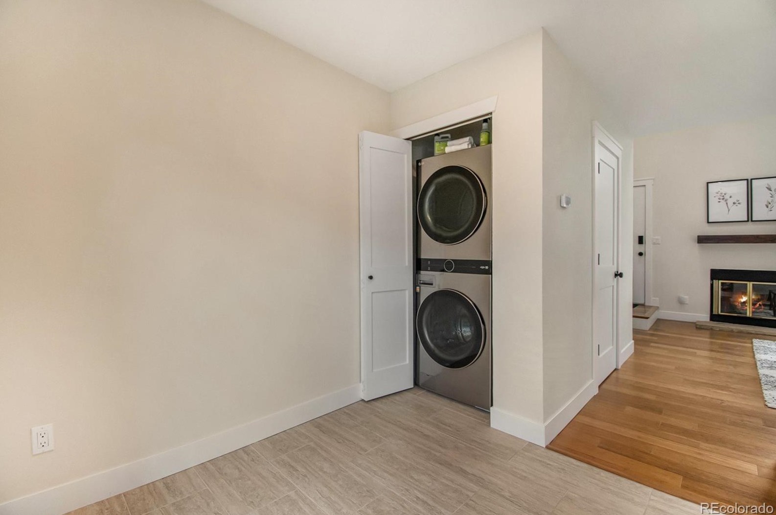 938 Summer Dr, Littleton CO  80126-4801 exterior