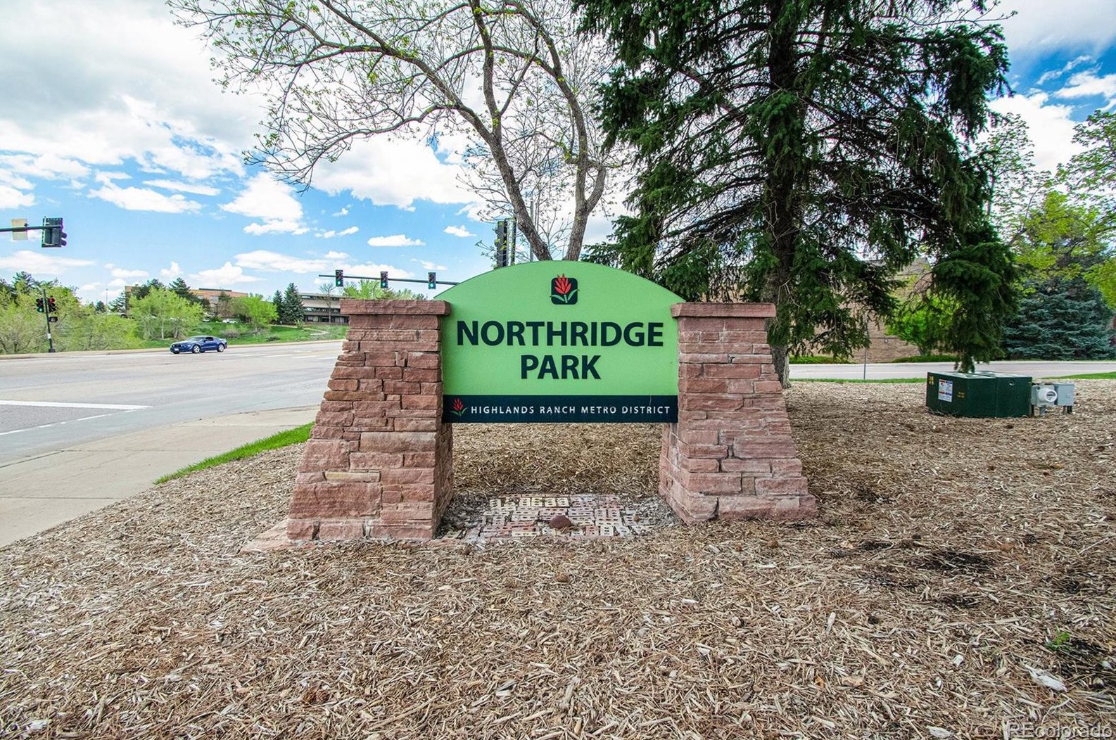 938 Summer Dr, Littleton CO  80126-4801 exterior