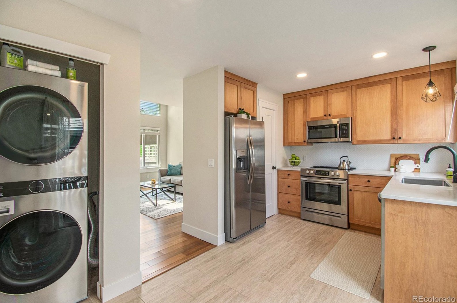 938 Summer Dr, Littleton CO  80126-4801 exterior