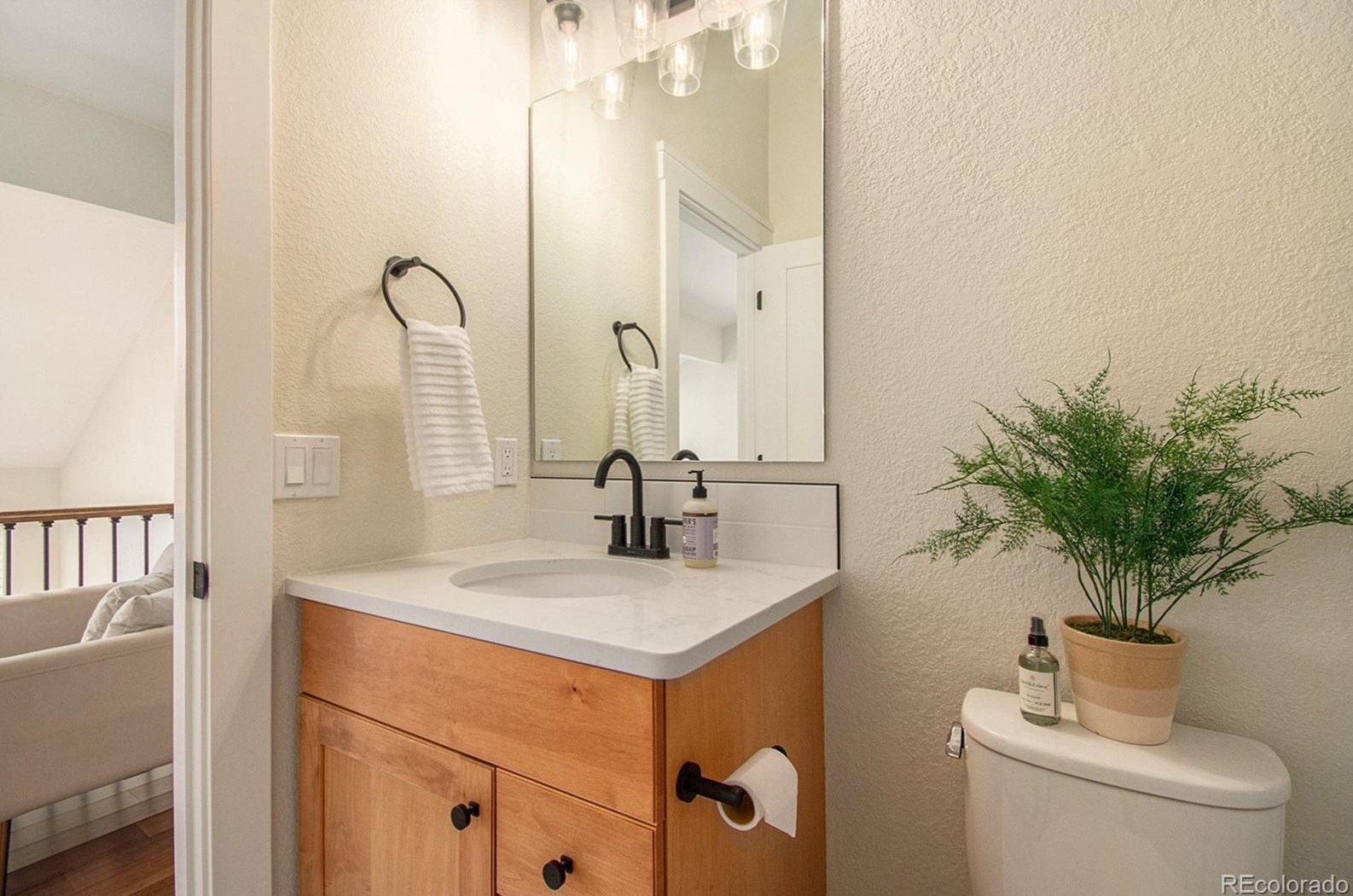 938 Summer Dr, Littleton CO  80126-4801 exterior