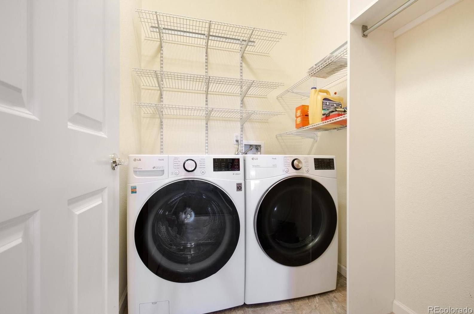 8374 Holland Way, Littleton CO  80128-9239 exterior