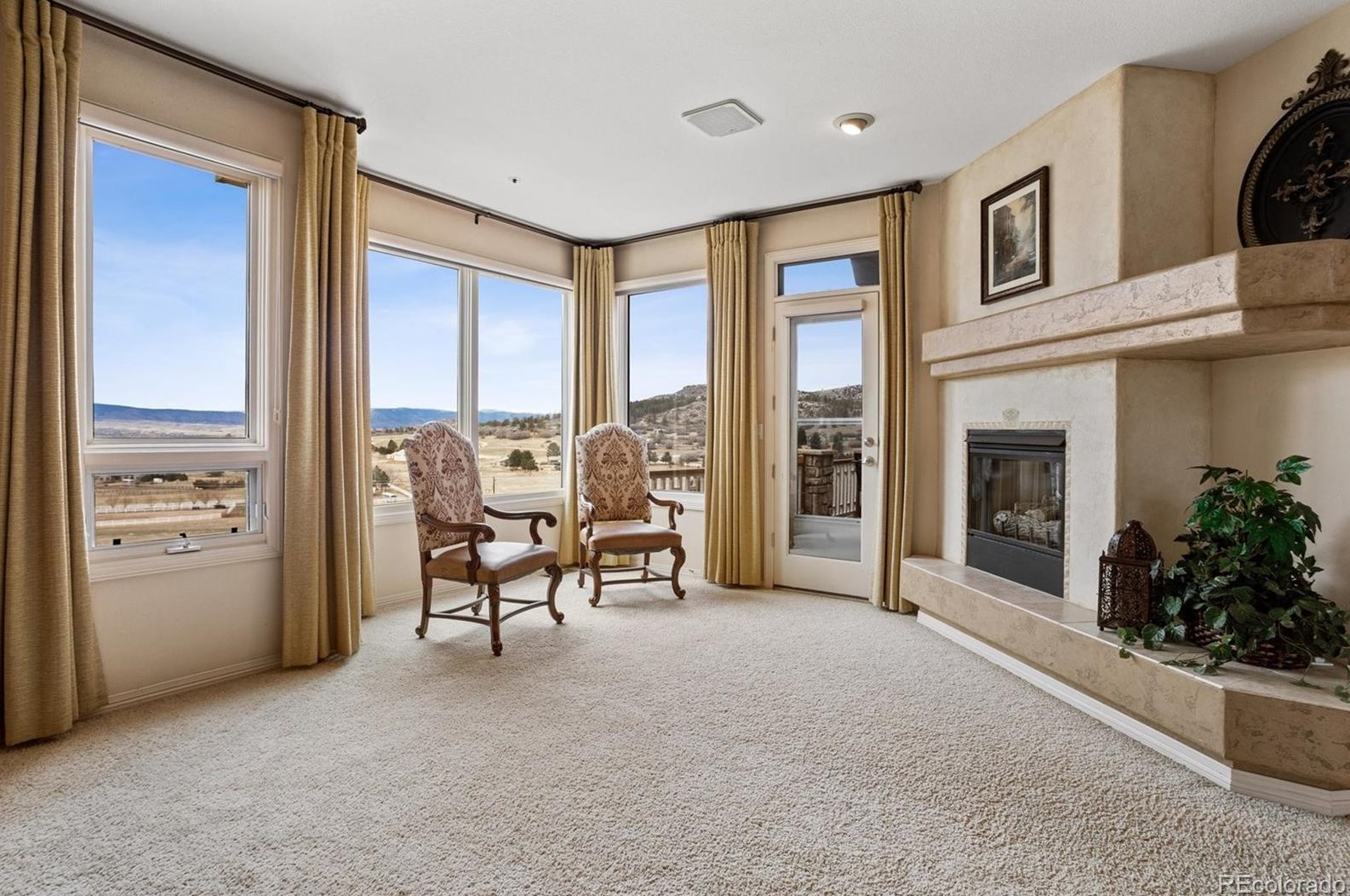 3232 Country Club Pkwy, Castle Rock CO  80108-8300 exterior