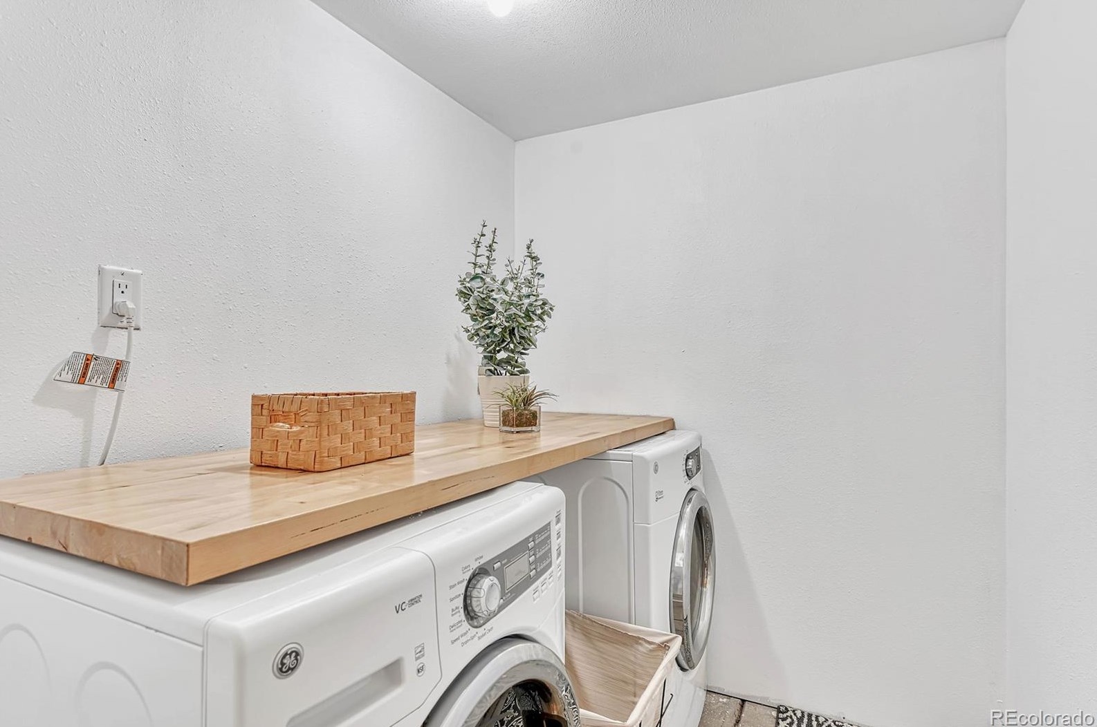 6496 Dexter St, Littleton CO 80122-2341 exterior