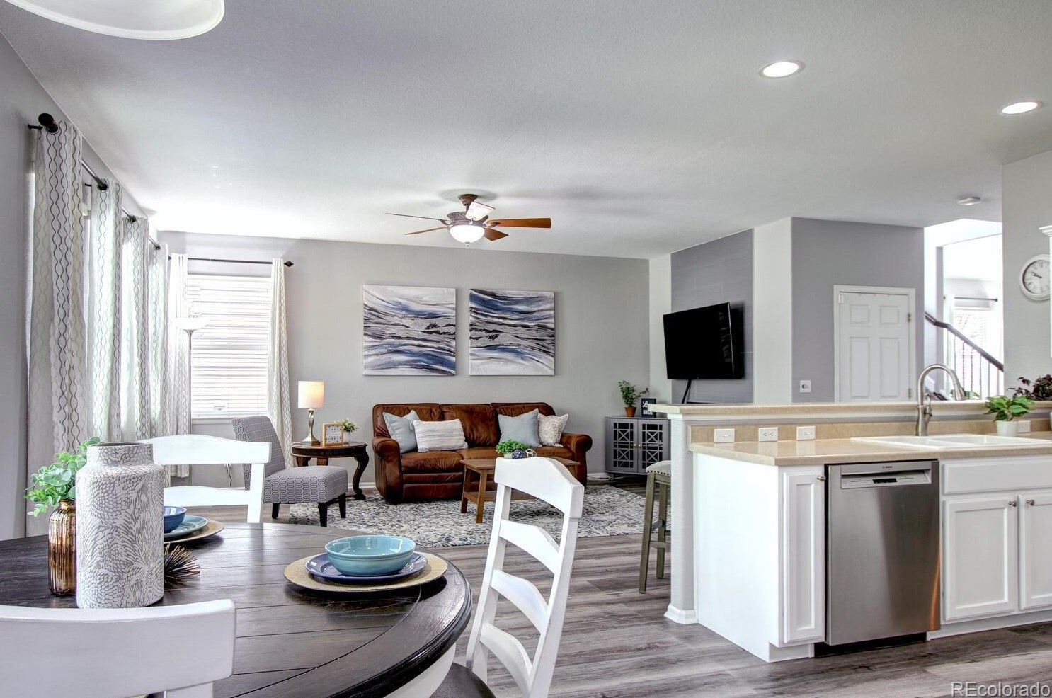 10557 Jaguar Dr, Littleton CO  80124-5200 exterior