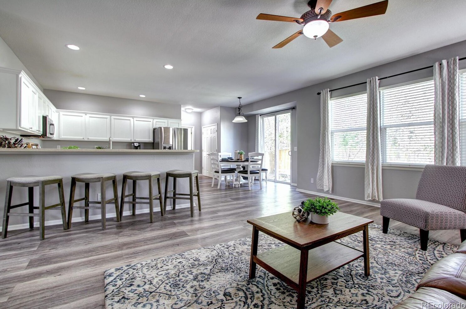 10557 Jaguar Dr, Littleton CO  80124-5200 exterior