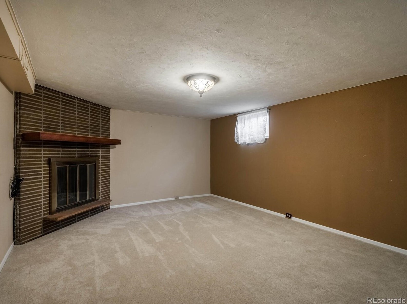 6592 Pearl St, Littleton CO  80121-2342 exterior