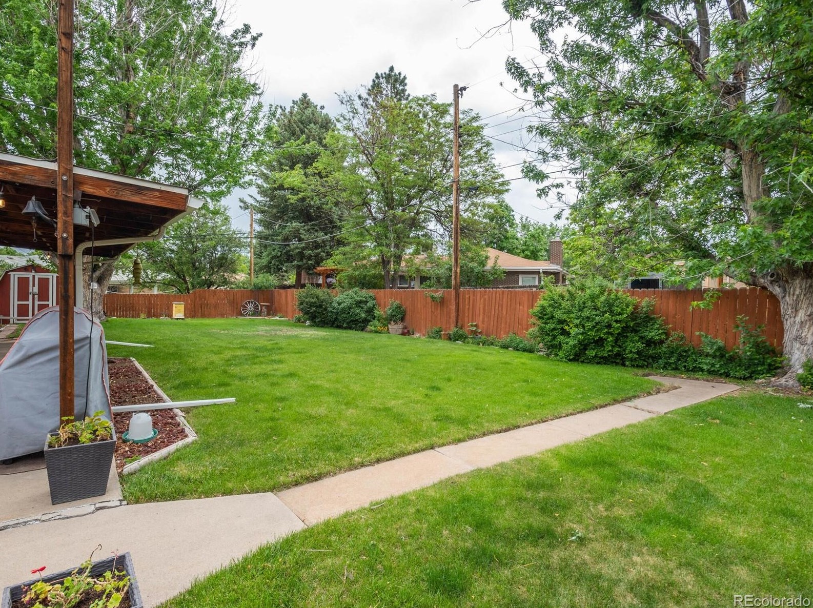 6592 Pearl St, Littleton CO  80121-2342 exterior