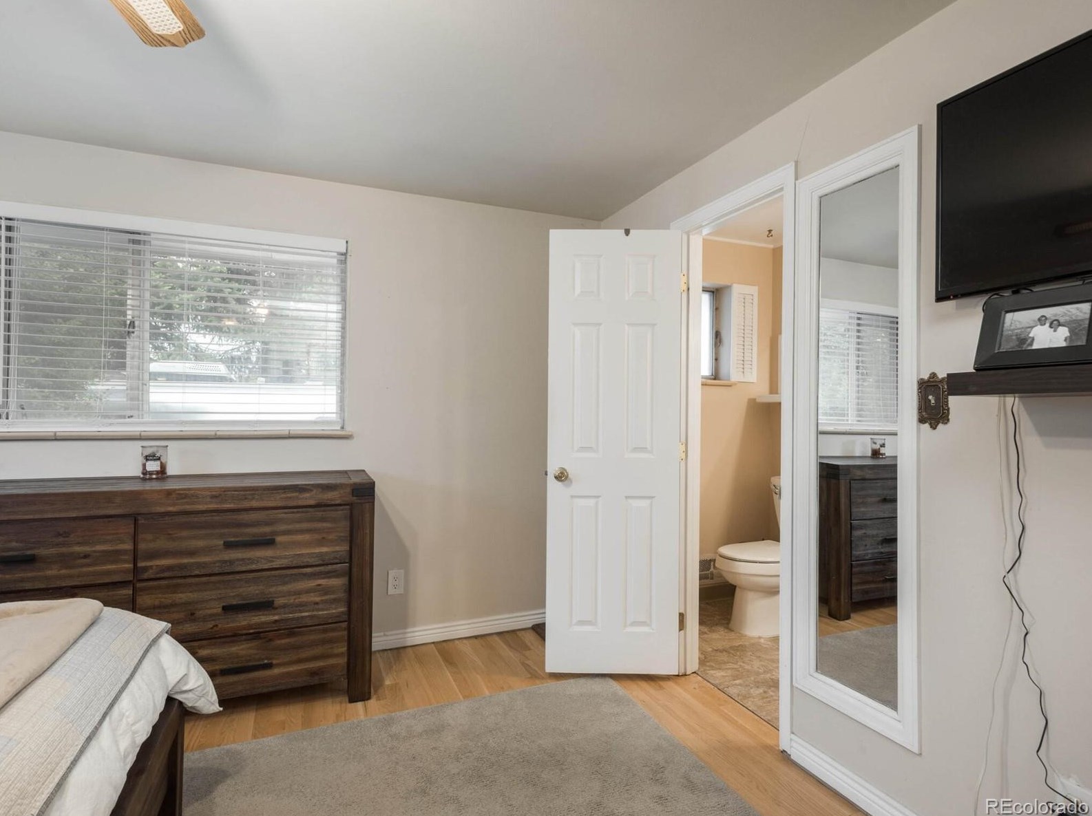 6592 Pearl St, Littleton CO  80121-2342 exterior