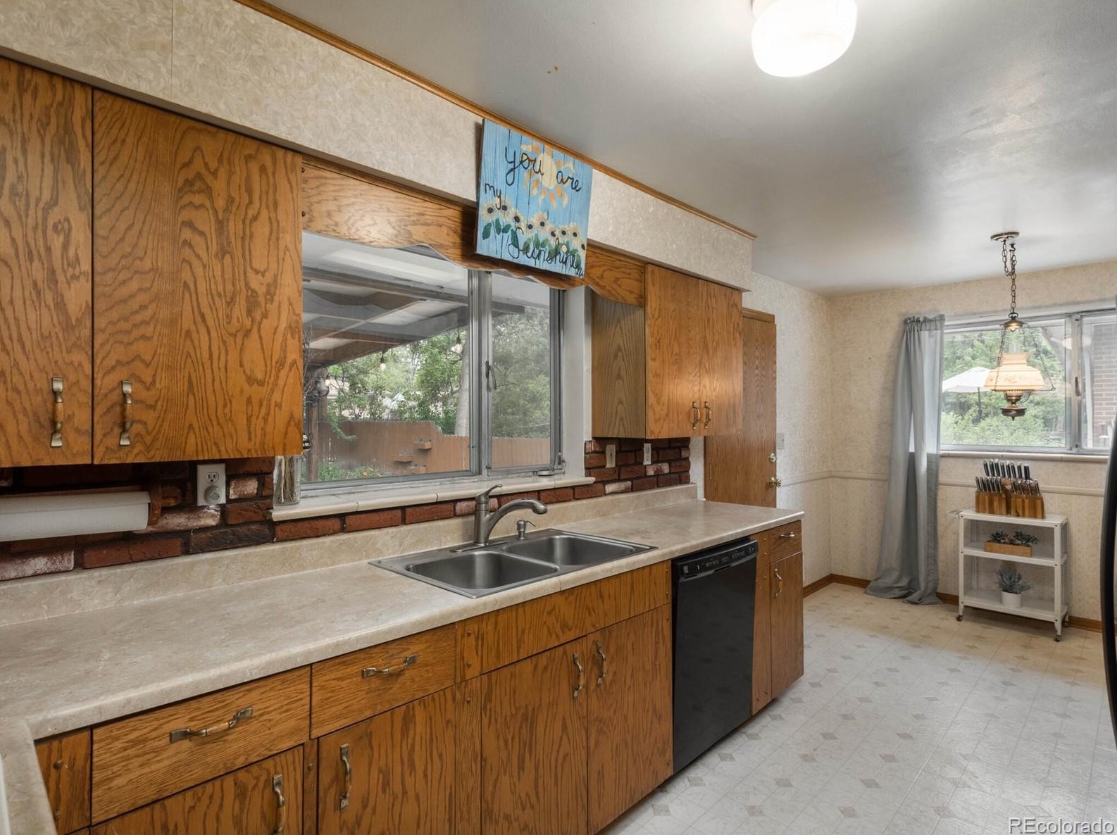 6592 Pearl St, Littleton CO  80121-2342 exterior