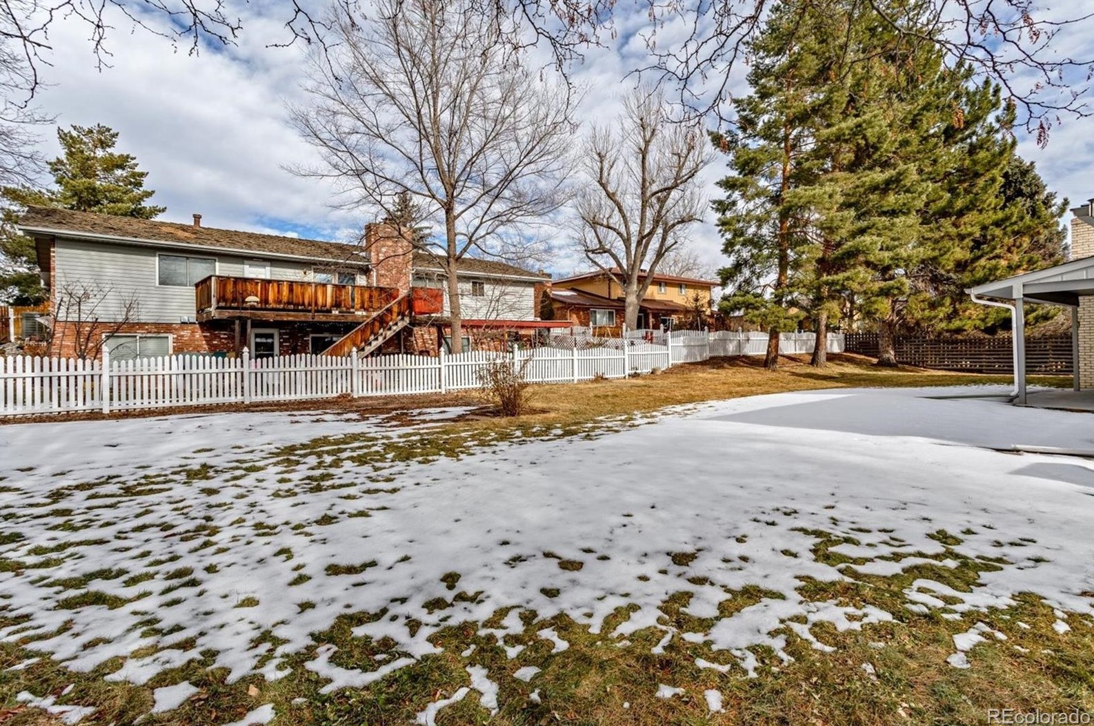 6719 Roxbury Dr, Littleton CO 80128-4599 exterior