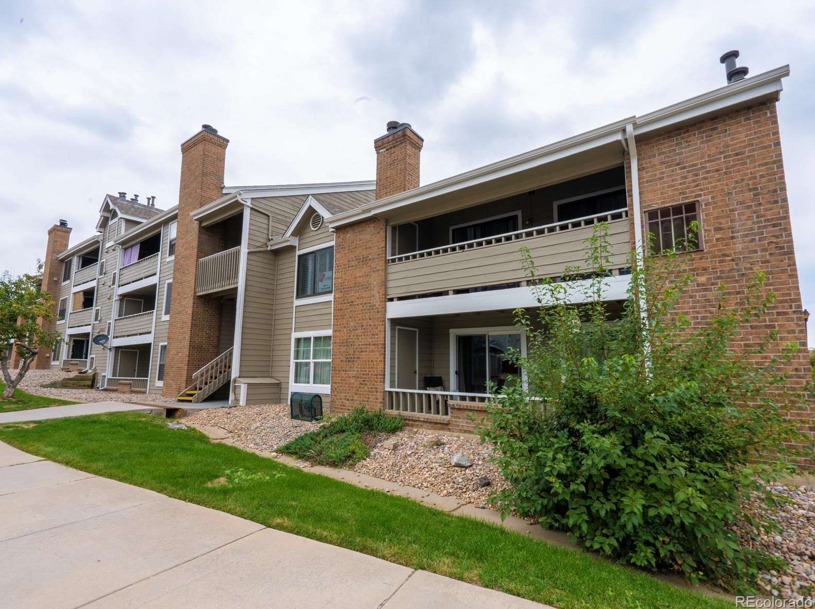 12093 Cross Dr, Littleton CO 80127-5249 exterior