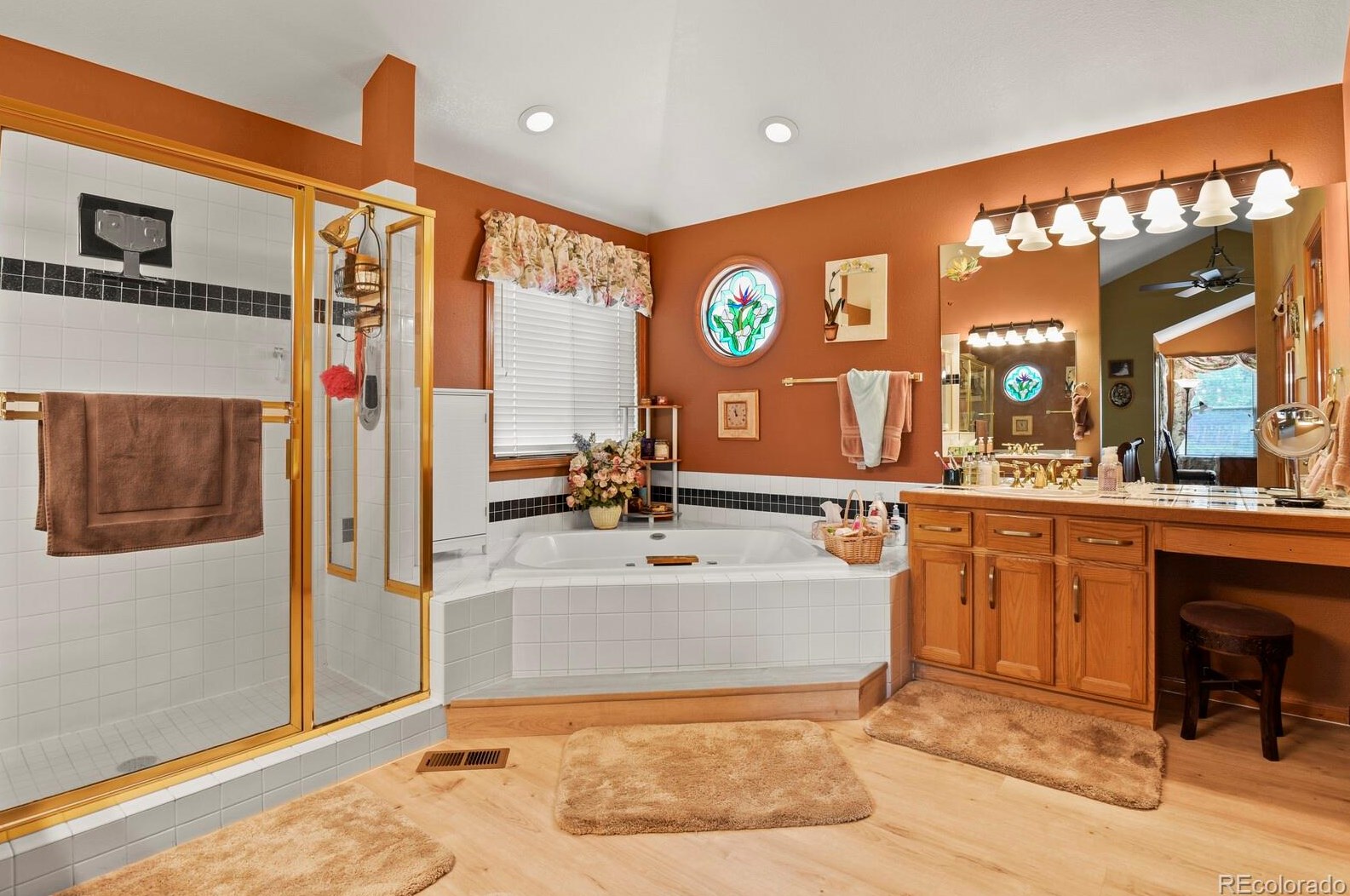 9948 Cottoncreek Dr, Littleton CO 80130-3823 exterior