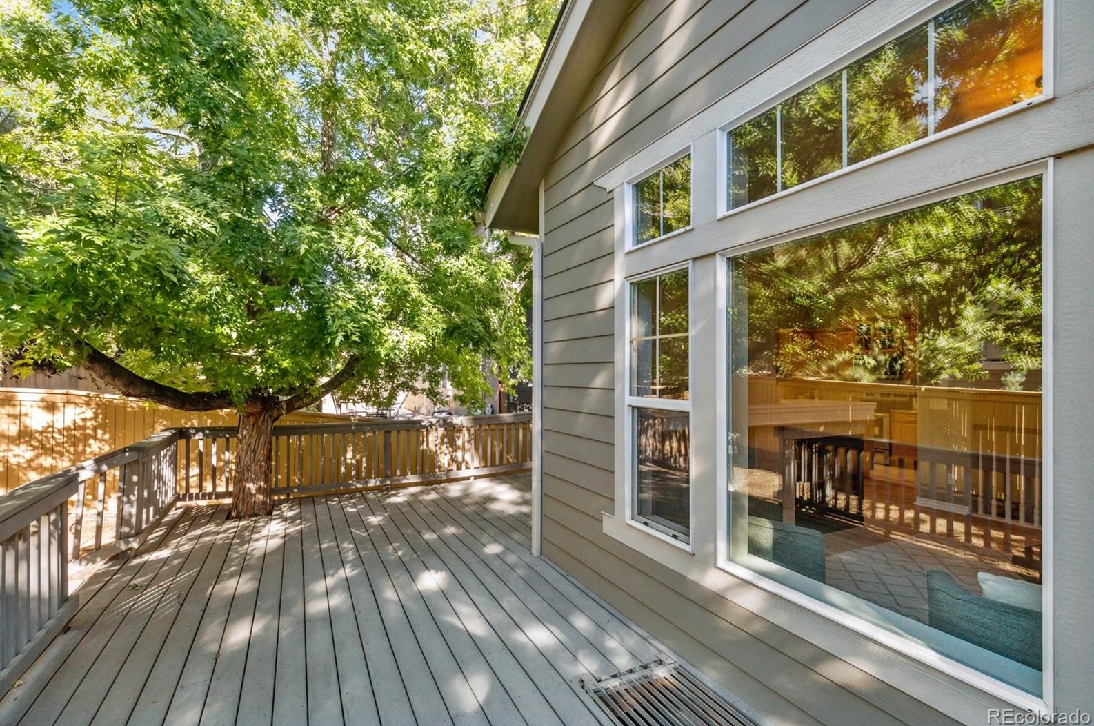 3142 Spearwood Dr, Littleton CO  80126-7561 exterior