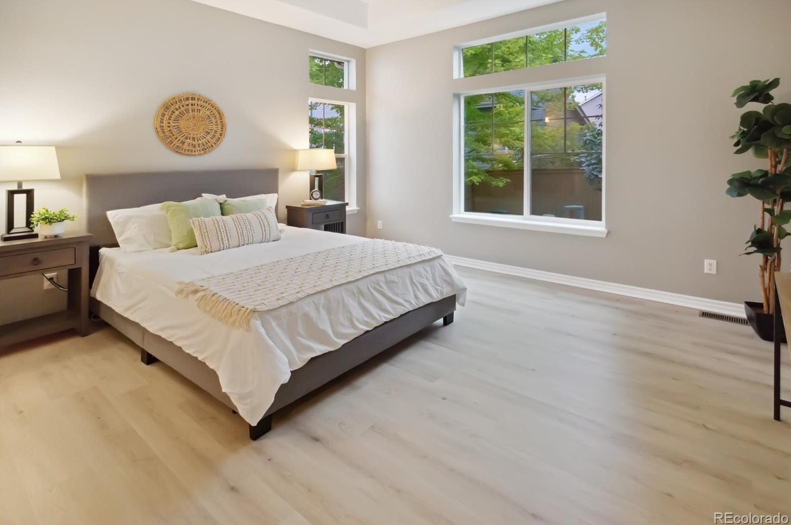 3142 Spearwood Dr, Littleton CO  80126-7561 exterior