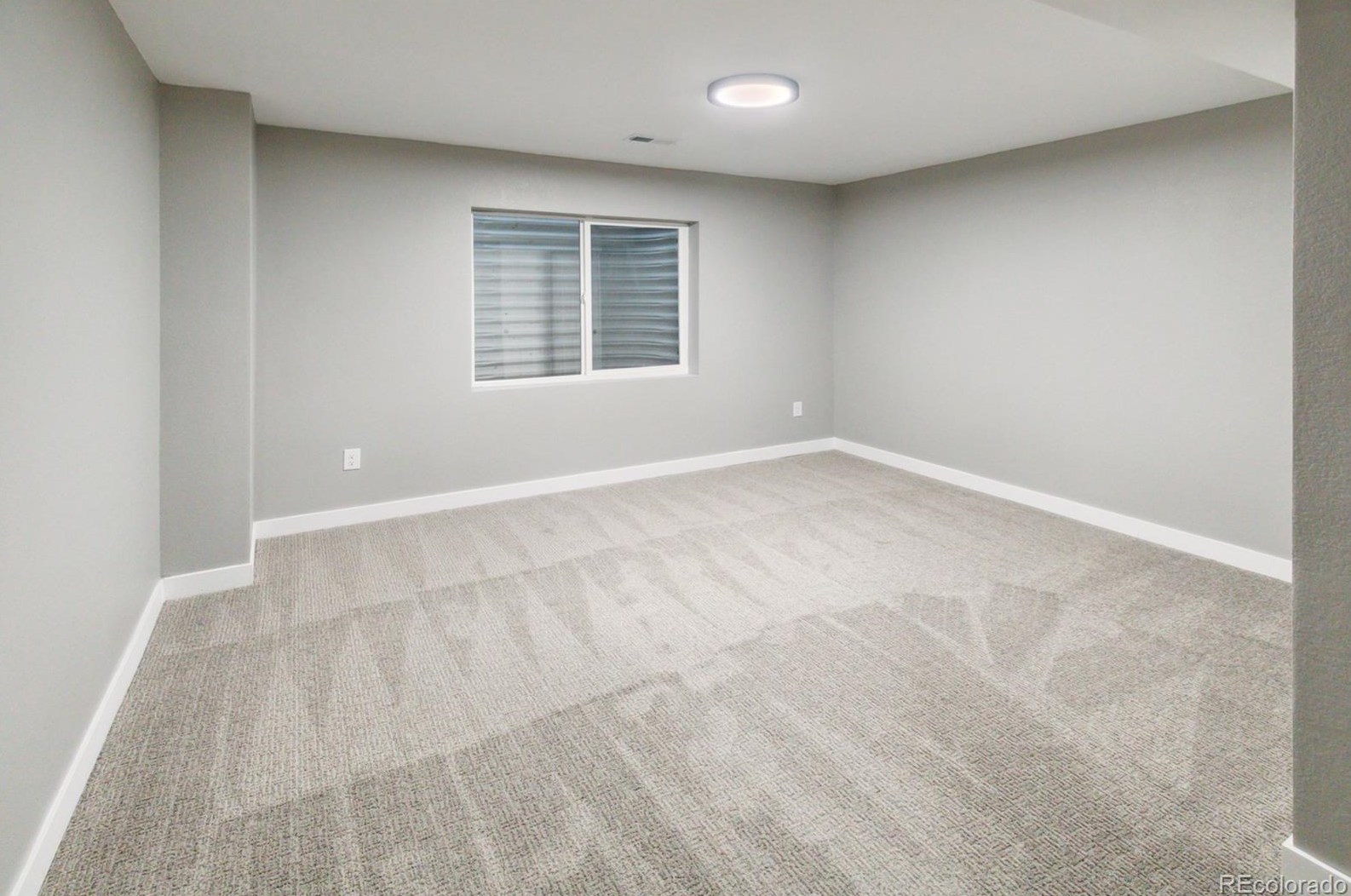 3142 Spearwood Dr, Littleton CO  80126-7561 exterior