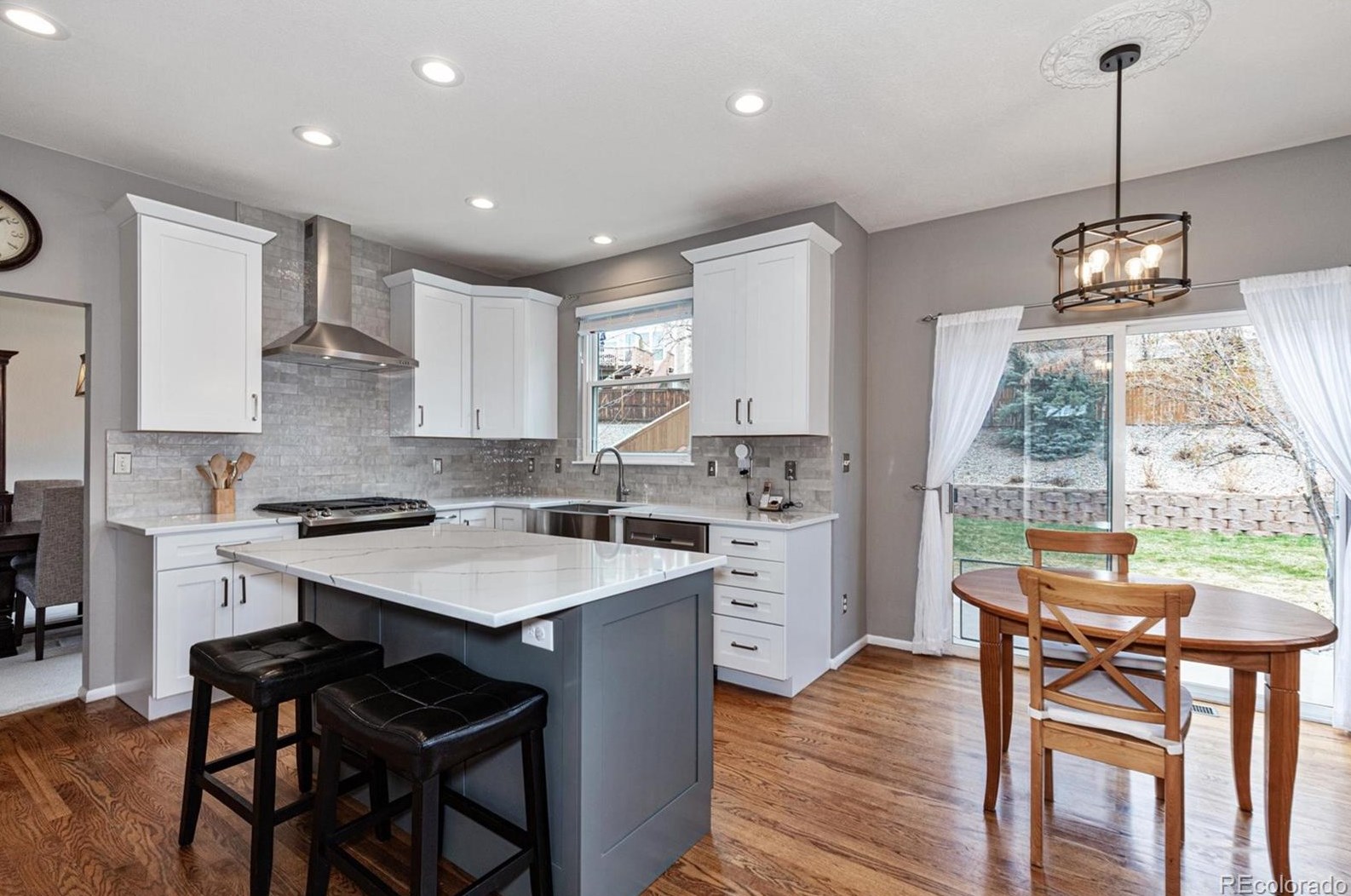 9859 Silver Maple Rd, Littleton CO 80129-5438 exterior