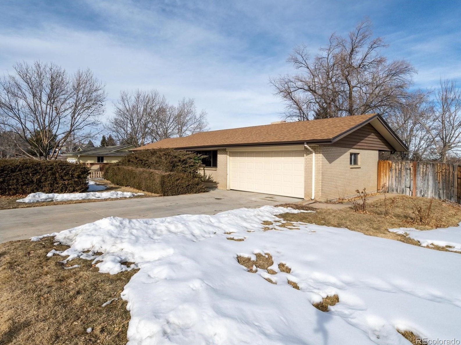 5220 Meade St, Littleton CO 80123-1744 exterior