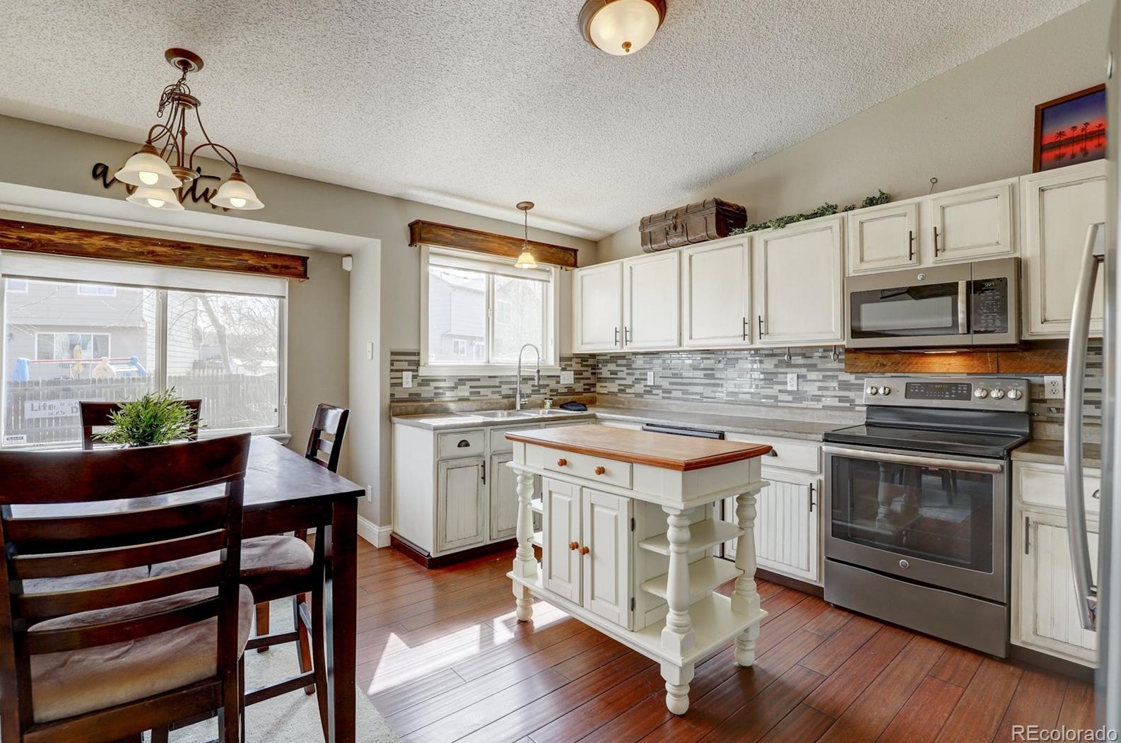 4356 Bennington Ave, Castle Rock CO  80104-8581 exterior