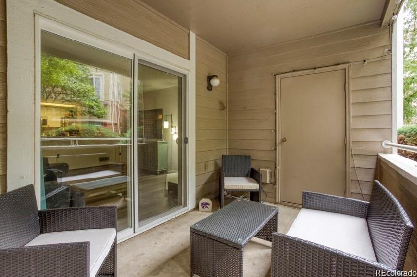 8378 Upham Way, Littleton CO  80128-6330 exterior