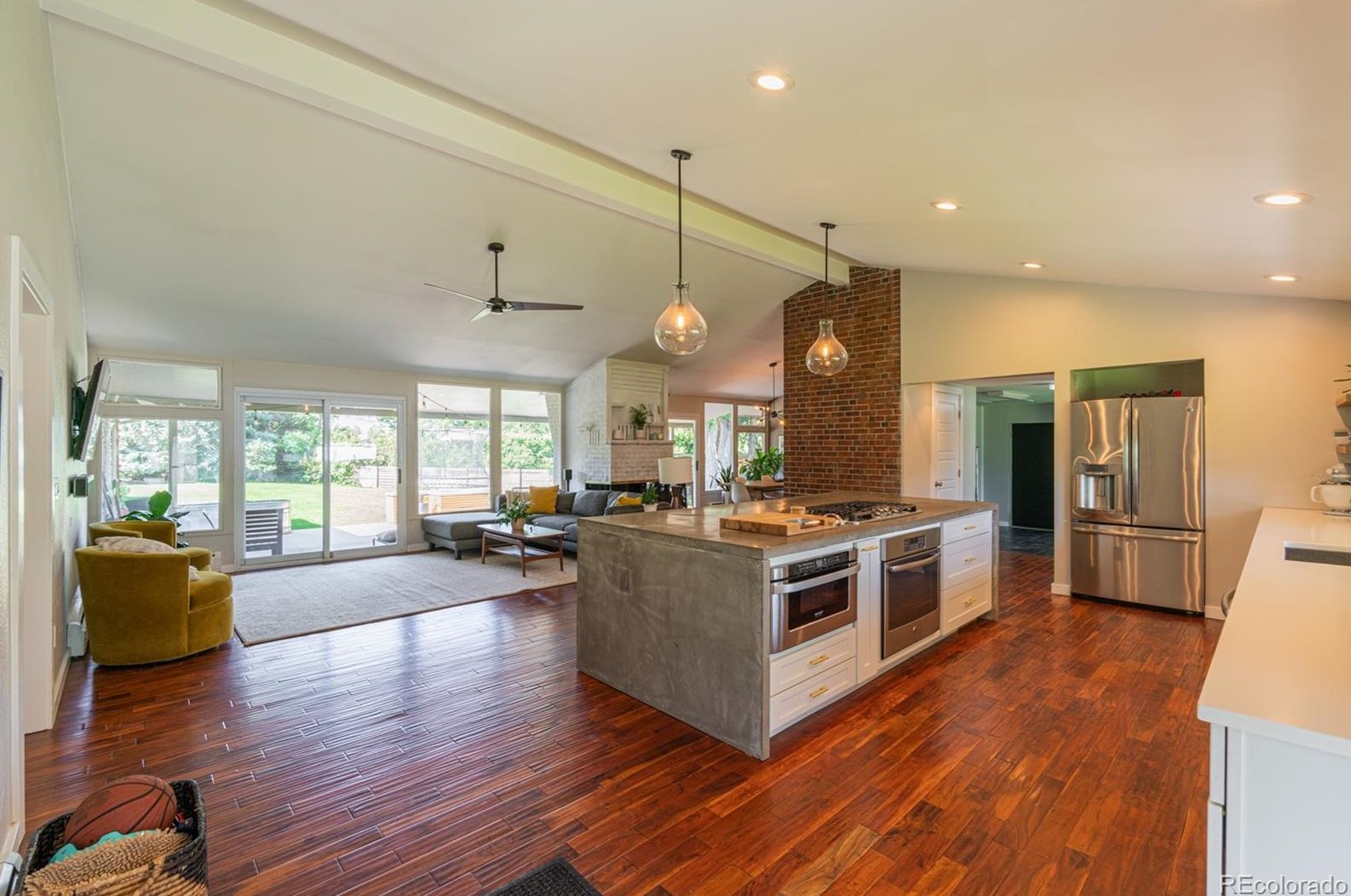 520 Aberdeen Ave, Littleton CO 80120-2711 exterior