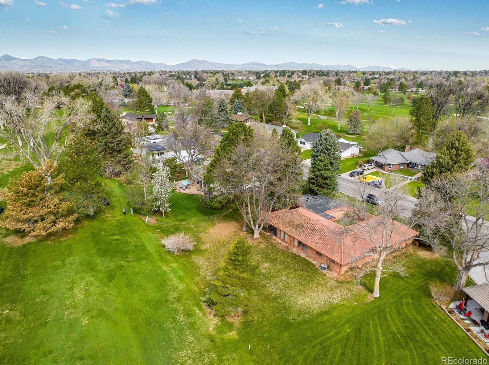 26 Fairway Ln, Littleton CO 80123-6664 exterior